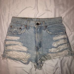 High waisted vintage Levi cut off shorts